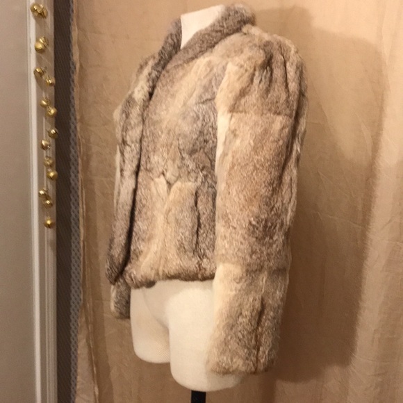 Authentic Rabbit Fur Coat. - Picture 3 of 9